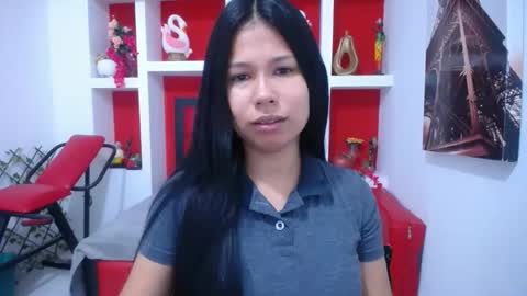 Snapshot of britanyx1 chatting on 17, 10, 2025 britanyx1 online show from 17, 10, 2025