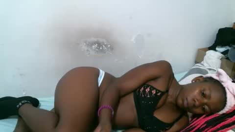 Snapshot of britieh chatting on 27, 10, 2025 leccie online show from 27, 10, 2025