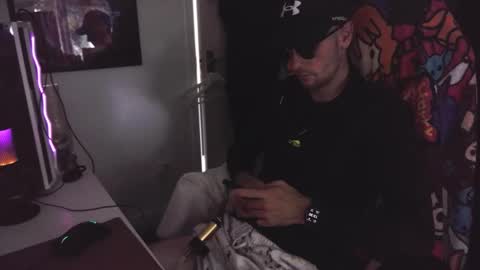 britishbigdick_ online show from 18, 9, 2025
