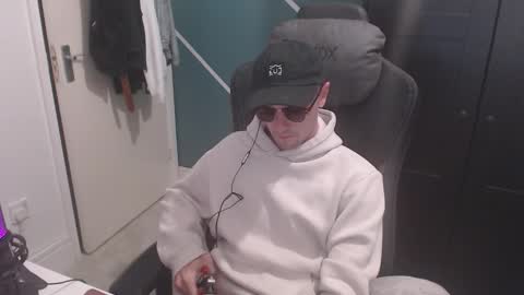 britishbigdick_ online show from 2, 10, 2025