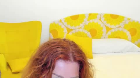 Snapshot of britishmilfpenelope chatting on 12, 10, 2025 Penelope online show from 12, 10, 2025