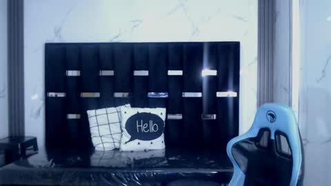 Britney  online show from 10, 4, 2026