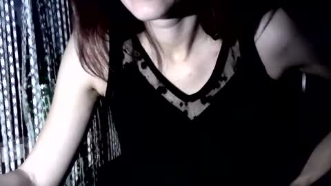 Snapshot of britneyamy chatting on 27, 6, 2026 Britney online show from 27, 6, 2026
