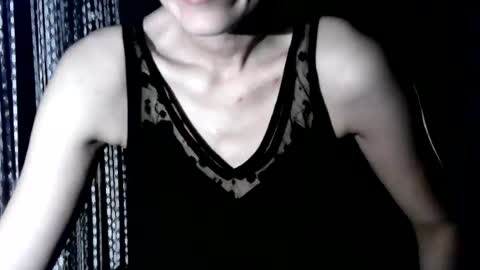 Snapshot of britneyamy chatting on 1, 7, 2026 Britney online show from 1, 7, 2026