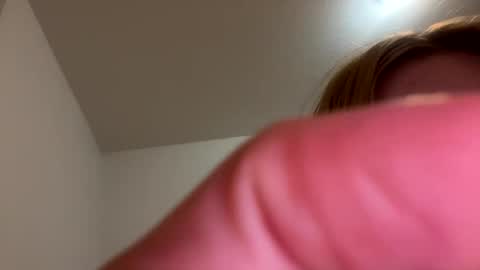 Snapshot of britneycherry08 chatting on 27, 2, 2026 britneycherry08 online show from 27, 2, 2026