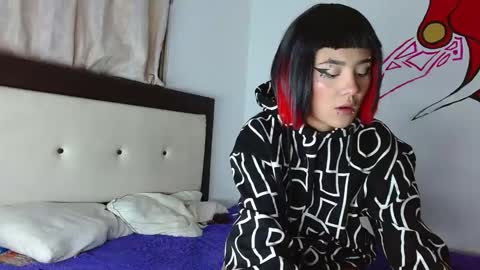 maru miaw   Please help me to reach 100 thumbs up online show from 19, 12, 2024