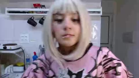 maru miaw   Please help me to reach 100 thumbs up online show from 2, 11, 2025