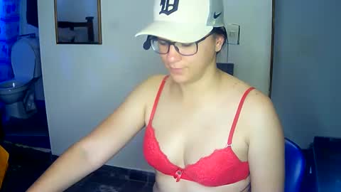 brittanycheeks1 online show from 22, 1, 2025