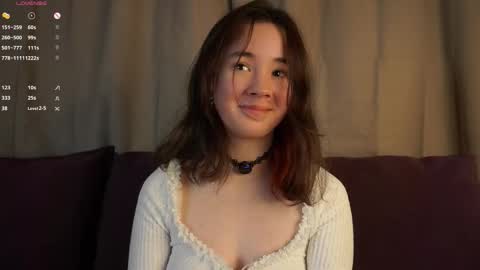 Snapshot of britthe chatting on 4, 12, 2025 Lina online show from 4, 12, 2025