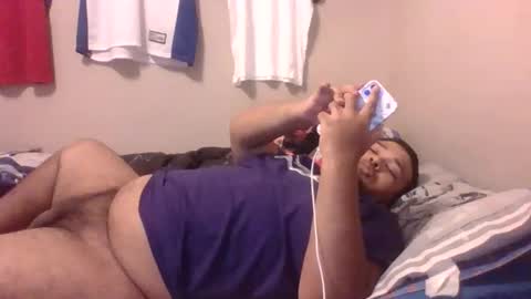 Snapshot of bronxforlife chatting on 24, 12, 2024 bronxforlife online show from 24, 12, 2024