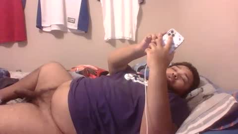 Snapshot of bronxforlife chatting on 5, 2, 2025 bronxforlife online show from 5, 2, 2025