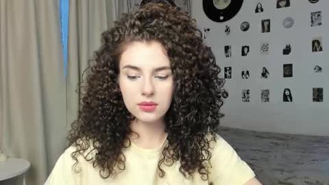 Snapshot of brookchills chatting on 9, 10, 2025 Brook  Help me collect 100 reactions  online show from 9, 10, 2025