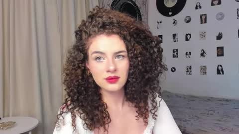 Brook  Help me collect 100 reactions  online show from 28, 10, 2025