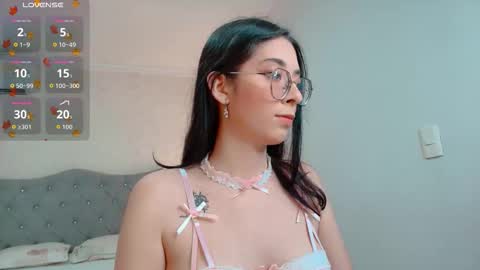Snapshot of brooklove_doll chatting on 22, 10, 2025 Brook Loves online show from 22, 10, 2025
