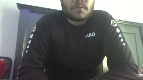 brownhunk698 online show from 4, 2, 2025