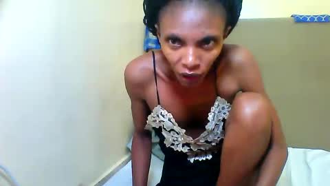 Snapshot of brownminaj_ chatting on 2, 3, 2026 brownminaj_ online show from 2, 3, 2026