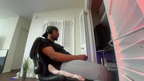 Brownskinshortyy online show from 5, 3, 2026