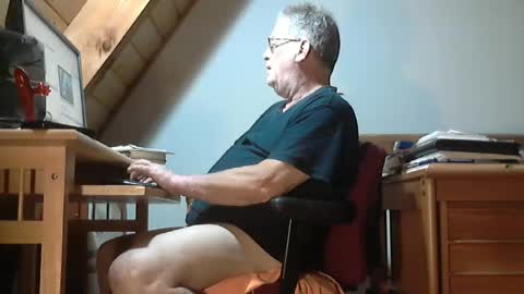 Snapshot of brubar chatting on 8, 8, 2026 brubar online show from 8, 8, 2026