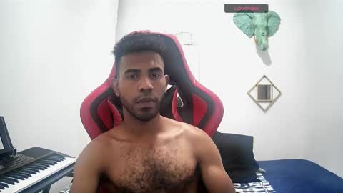 bruce_1111 online show from 26, 10, 2025