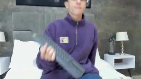 Bruce Hans online show from 3, 11, 2025