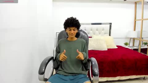 Snapshot of bruce_twink chatting on 16, 2, 2025 B R U C E T W I N K online show from 16, 2, 2025