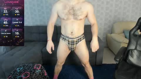 Bruce Wayne94 online show from 6, 3, 2025