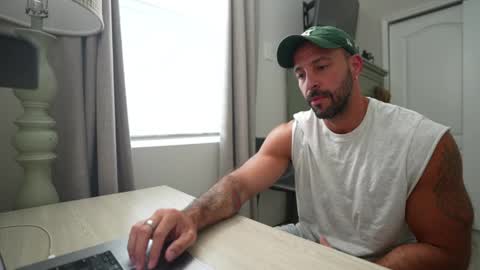 onlyfans BRUCESTRYKER online show from 25, 11, 2025