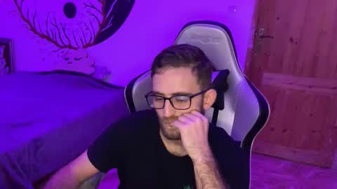 Snapshot of brulink103 chatting on 12, 9, 2025 ganjatalks online show from 12, 9, 2025