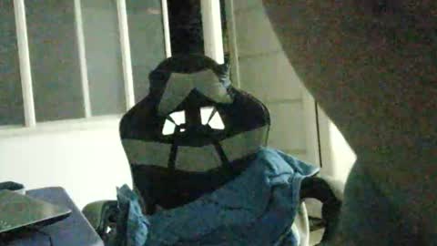 Snapshot of bruno_col chatting on 5, 11, 2025 bruno_col online show from 5, 11, 2025