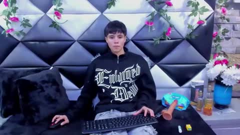 Snapshot of bruno_cruz chatting on 23, 10, 2025 Bruno Cruz online show from 23, 10, 2025