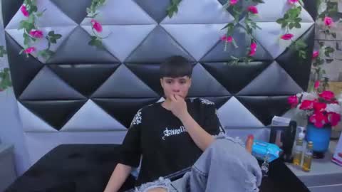 Snapshot of bruno_cruz chatting on 6, 11, 2025 Bruno Cruz online show from 6, 11, 2025