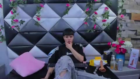 Snapshot of bruno_cruz chatting on 9, 11, 2025 Bruno Cruz online show from 9, 11, 2025