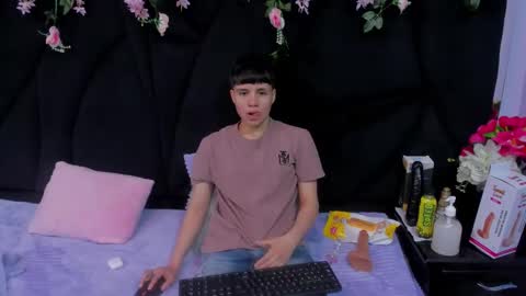 Snapshot of bruno_cruz chatting on 13, 11, 2025 Bruno Cruz online show from 13, 11, 2025