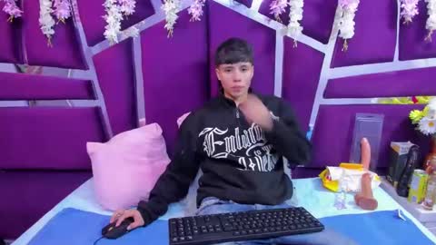 Snapshot of bruno_cruz chatting on 23, 11, 2025 Bruno Cruz online show from 23, 11, 2025