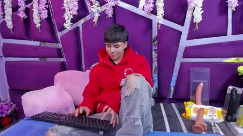 Snapshot of bruno_cruz chatting on 28, 11, 2025 Bruno Cruz online show from 28, 11, 2025