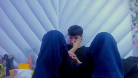 Snapshot of bruno_cruz chatting on 30, 11, 2025 Bruno Cruz online show from 30, 11, 2025