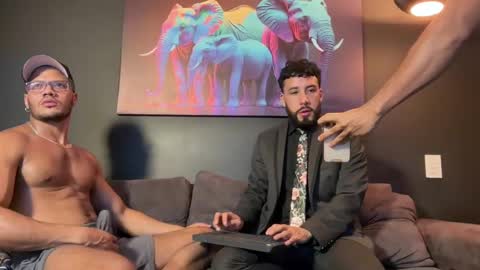 Andres Suarez online show from 1, 3, 2025