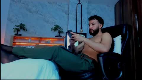 Andres Suarez online show from 11, 3, 2025