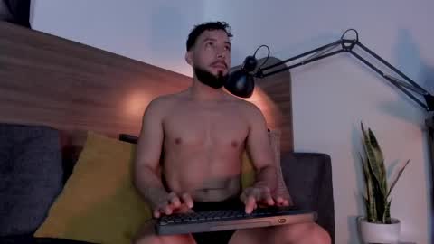 Andres Suarez online show from 30, 5, 2026