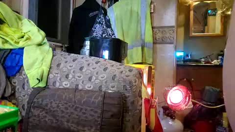 Snapshot of brushsquach chatting on 31, 12, 2024 Steve... aka SkinnieDippin aka TimberTramp online show from 31, 12, 2024