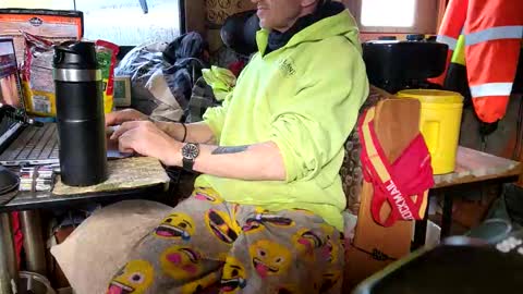 Snapshot of brushsquach chatting on 12, 1, 2025 Steve... aka SkinnieDippin aka TimberTramp online show from 12, 1, 2025