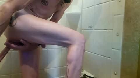 Snapshot of brushsquach chatting on 28, 1, 2025 Steve... aka SkinnieDippin aka TimberTramp online show from 28, 1, 2025