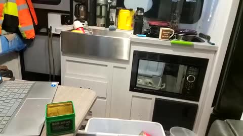 Snapshot of brushsquach chatting on 21, 2, 2025 Steve... aka SkinnieDippin aka TimberTramp online show from 21, 2, 2025