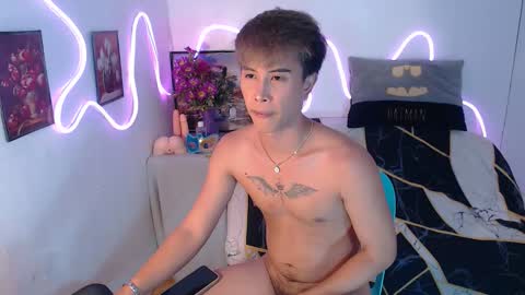 Snapshot of bryan_________ chatting on 2, 10, 2025 BRYAN  JEMY online show from 2, 10, 2025