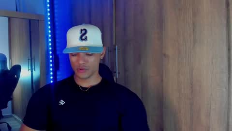 Snapshot of bryan_boy_ chatting on 2, 12, 2024 bryan online show from 2, 12, 2024