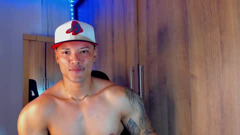 Snapshot of bryan_boy_ chatting on 6, 12, 2024 bryan online show from 6, 12, 2024