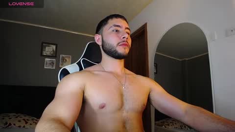 Snapshot of bryan_oficials chatting on 8, 12, 2024 bryan_oficials online show from 8, 12, 2024