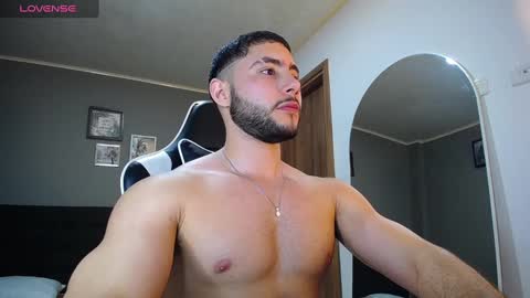 Snapshot of bryan_oficials chatting on 25, 12, 2024 bryan_oficials online show from 25, 12, 2024