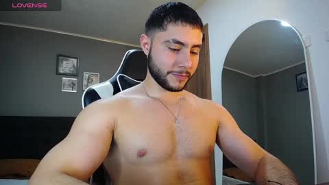 Snapshot of bryan_oficials chatting on 4, 1, 2025 bryan_oficials online show from 4, 1, 2025