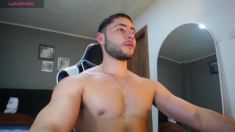 Snapshot of bryan_oficials chatting on 8, 1, 2025 bryan_oficials online show from 8, 1, 2025